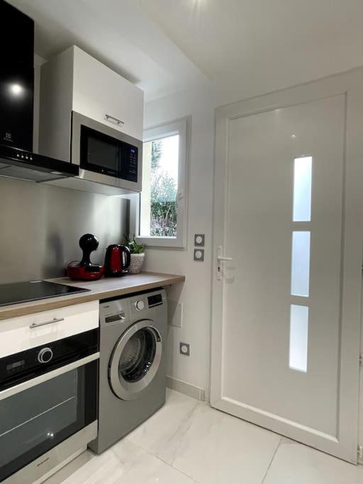 Appartement Cosy Et Moderne Proche De Disneyland ブシー・サン ・ジョルジュ エクステリア 写真