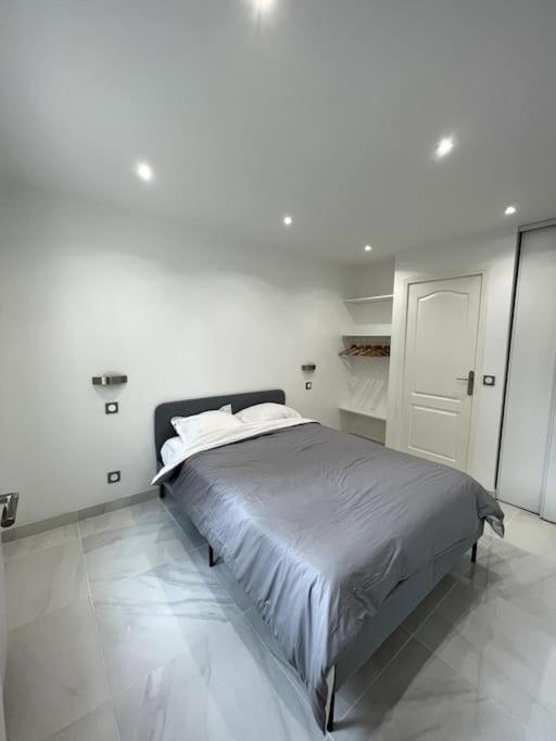 Appartement Cosy Et Moderne Proche De Disneyland ブシー・サン ・ジョルジュ エクステリア 写真