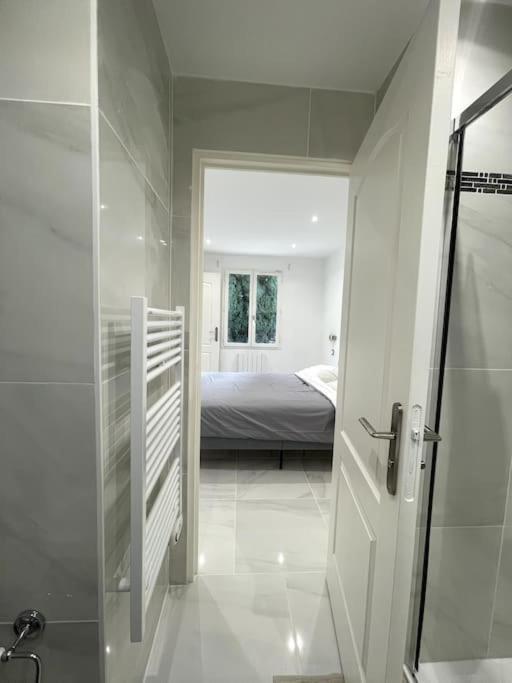 Appartement Cosy Et Moderne Proche De Disneyland ブシー・サン ・ジョルジュ エクステリア 写真